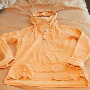 Light weight pull over sweater